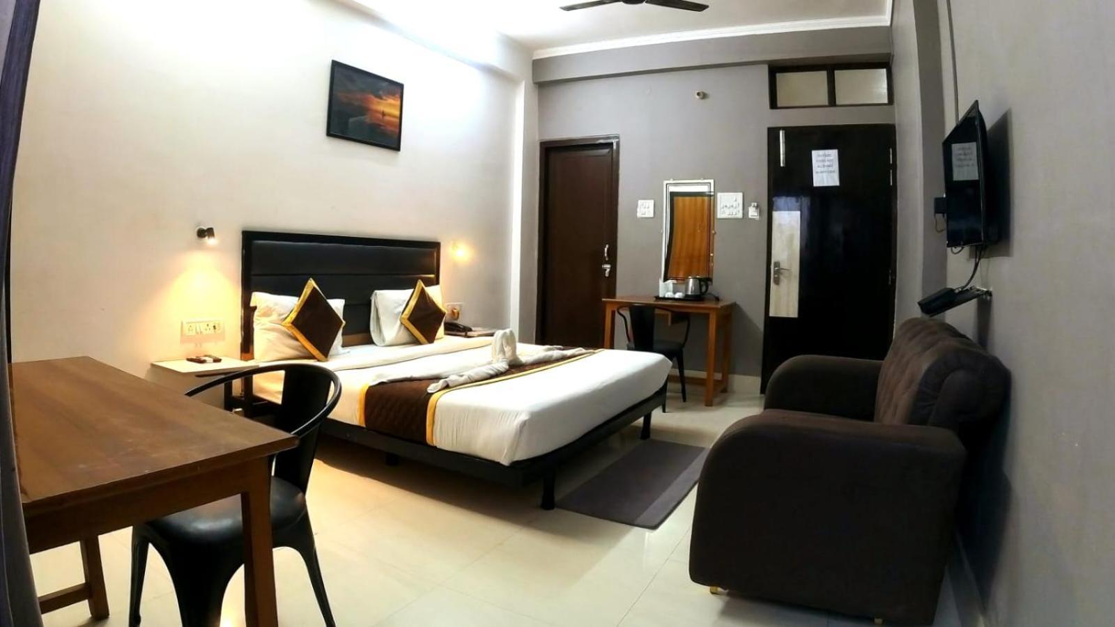 Holidayy Inn Allāhābād Junction المظهر الخارجي الصورة